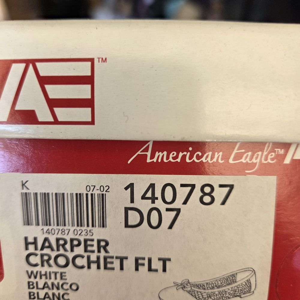 American Eagle Outfitters White Lace Flats - Picture 4 of 4